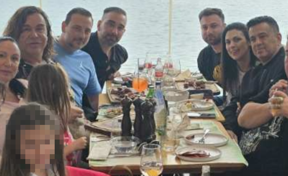 edolio5.gr  ||  «Απόβαση» του Ν. Κοκλώνη και της παρέας του, στο T-BONE του Μικρολίμανου!